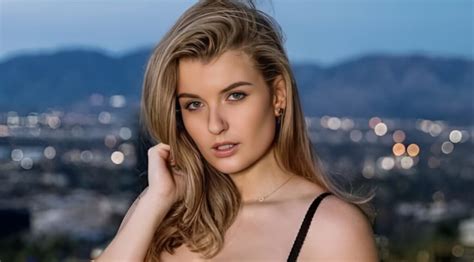 mia melano video|Mia Melano (Actress) Age, Wiki, Biography, Photos, Career,。